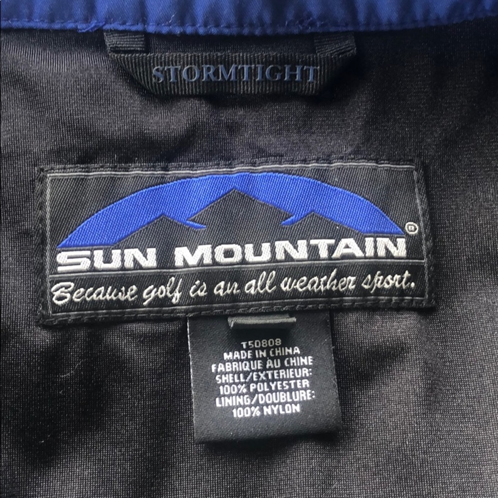 Golfer’s short sleeved lined windbreaker